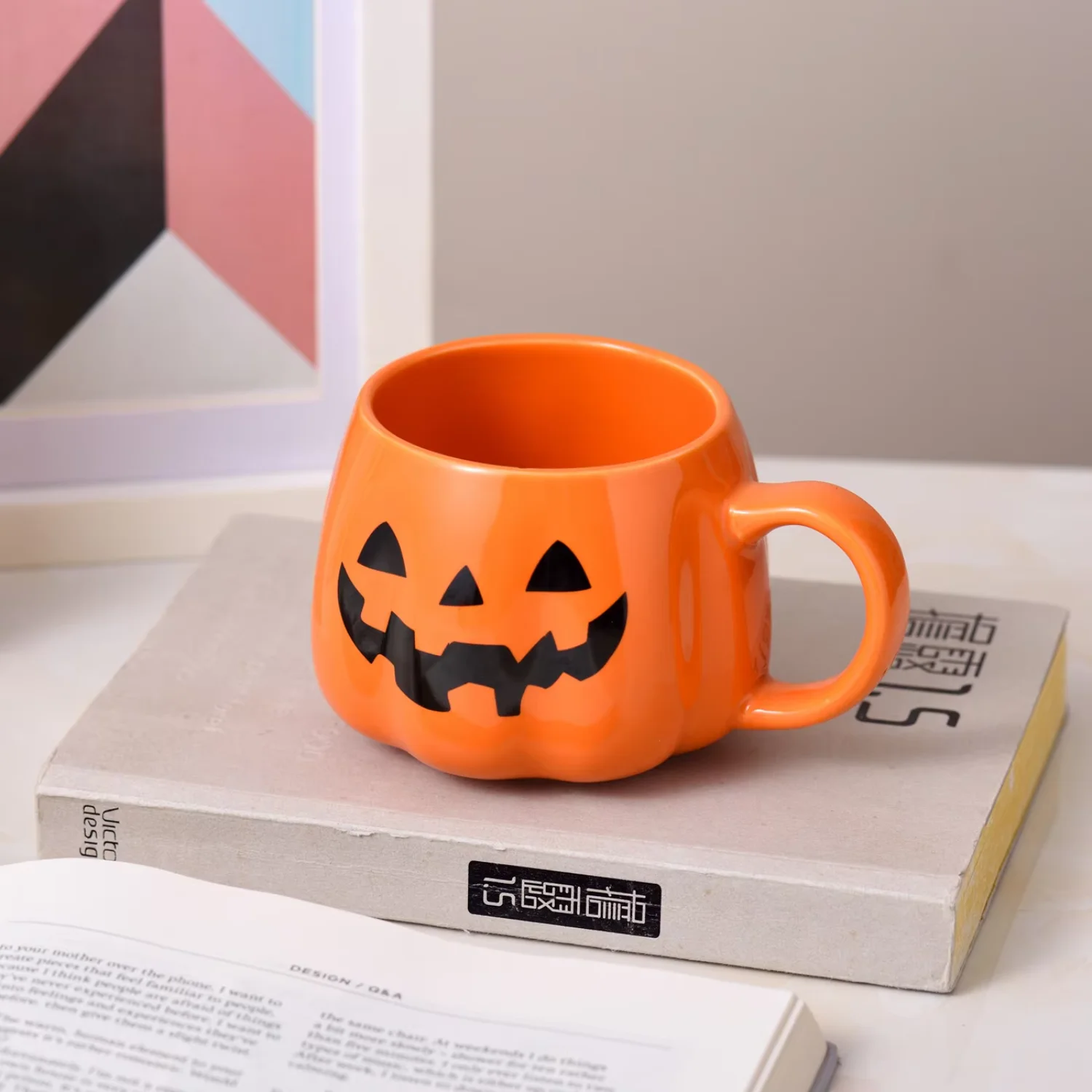 Taza de té de la leche con tema de calabaza de Happy Halloween, Taza de regalo creativa de cerámica negra y dorada con cara de calabaza para Halloween