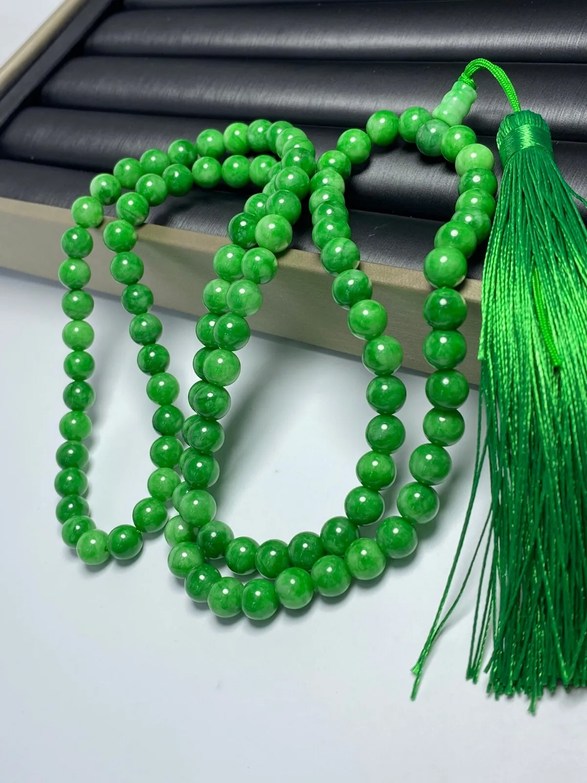 Certified Beautiful Nature Icy Green Burmese Jade jadeite 8mm 108Beads Necklaces