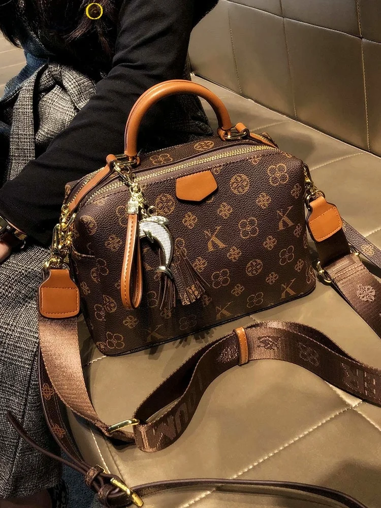 

Arezia Brand Women's Handbag 2024 New Faion Leather Single oulder Crossbody Handbag Soft Briti Sle Square ape