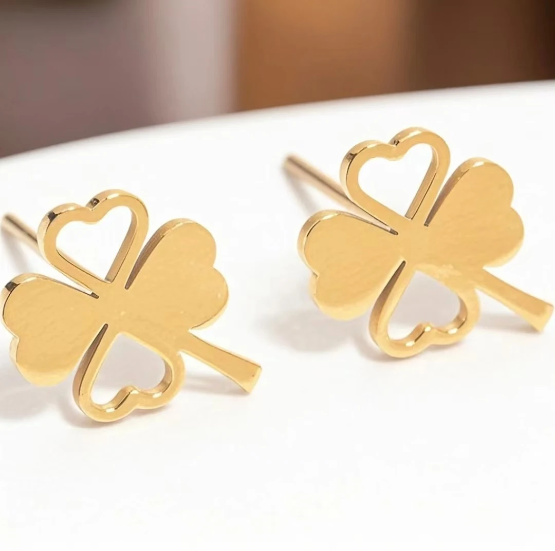 

2025 new trendy jewelry four-leaf clover stainless steel stud earrings for girls girls elegant jewelry gifts