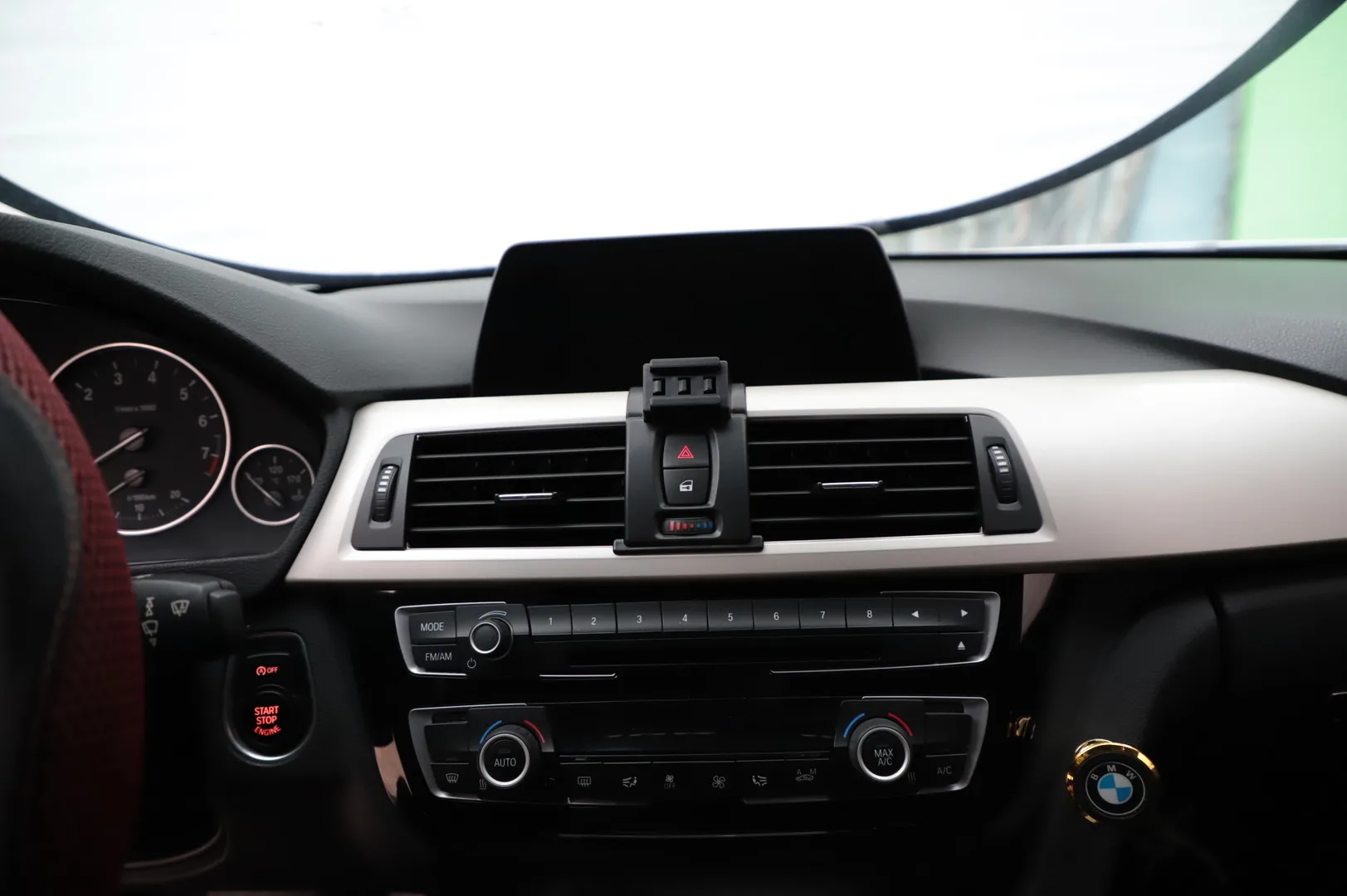 Car Phone Holder For BMW 3 Series 3GT F34 2013 2014 2015 2016-2020 Mobile Phone Mounts Car Wireless Charging Special Fixed Base