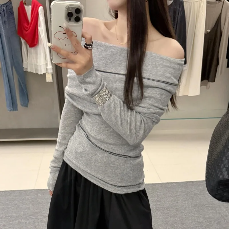 

Полосатая тонкая сексуальная футболка с открытыми плечами и длинными рукавами, женская осень 2023, новая уличная одежда, модные универсальные вязаные топы