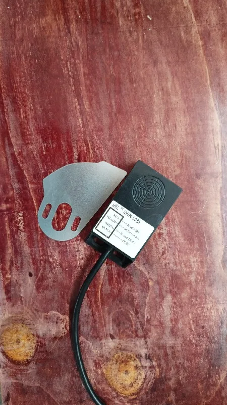 SWK-50WG 50W 50G three wire displacement sensor displacement swi-tch