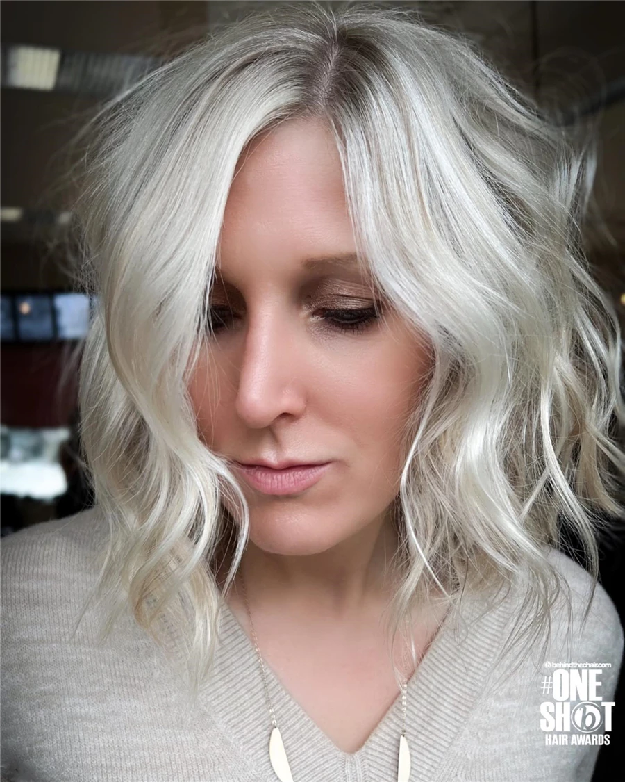 

Белый блонд с пепельными прядями, 14-дюймовый синтетический парик платинового ледяного блонда с кружевной передней частью и детским волосом, 13x4 дюйма, из синтетического волокна