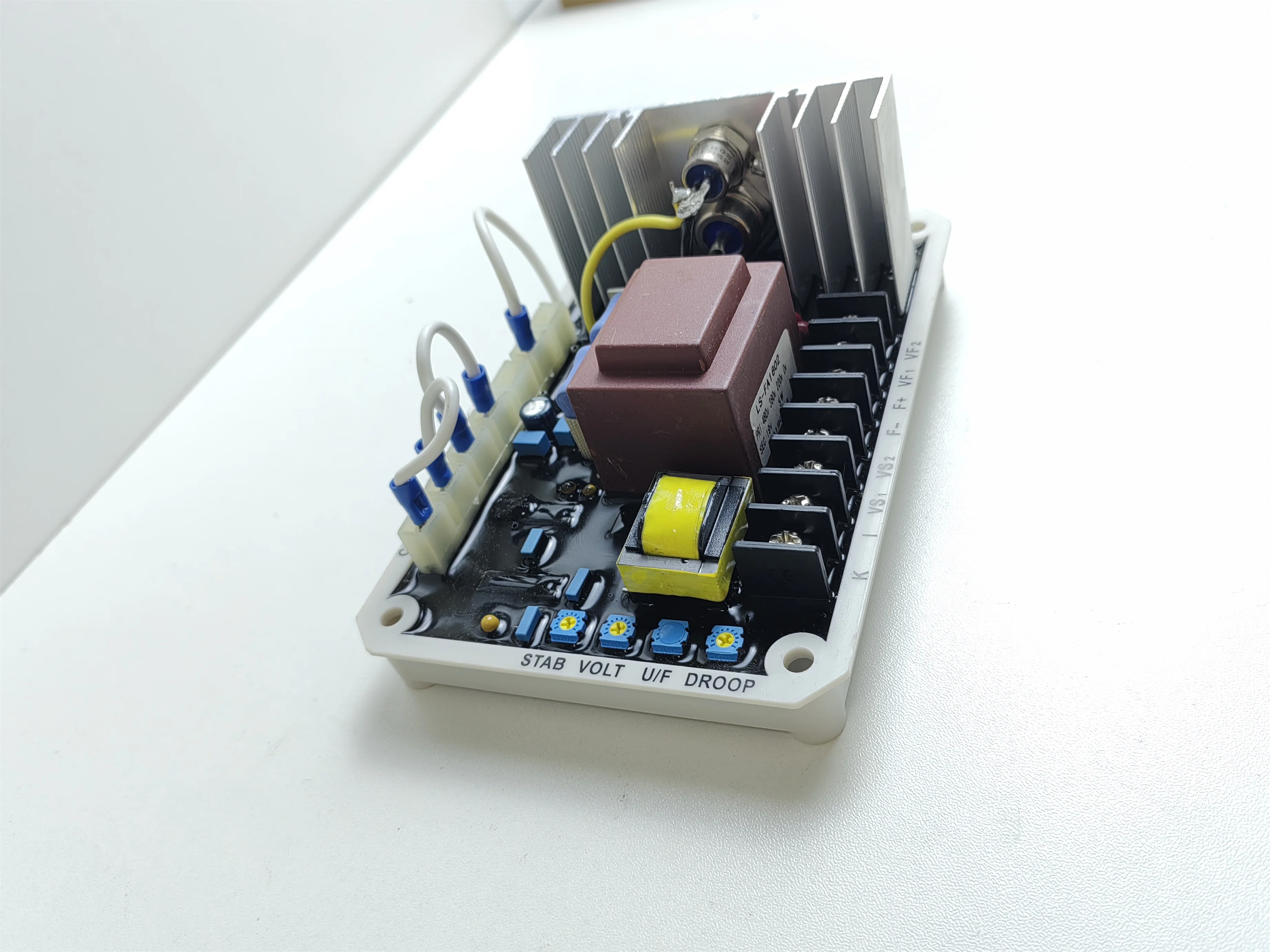 High Quality New AVR EA15A Brushless Diesel Generator Set Automatic Voltage Regulating Pressure Plate