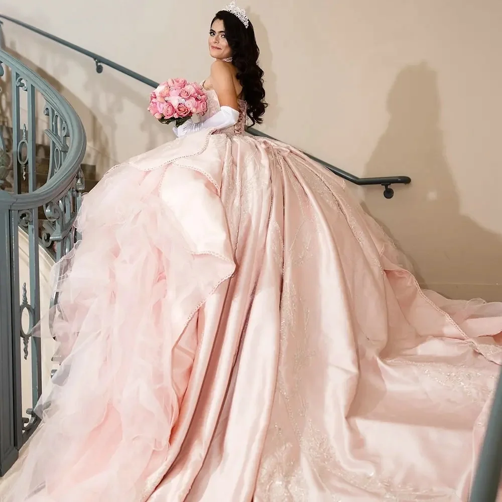Pink Charro Quinceanera Dresses Ball Gown Sweetheart Appliques Beaded Mexican Sweet 16 Dresses 15 Anos Customized
