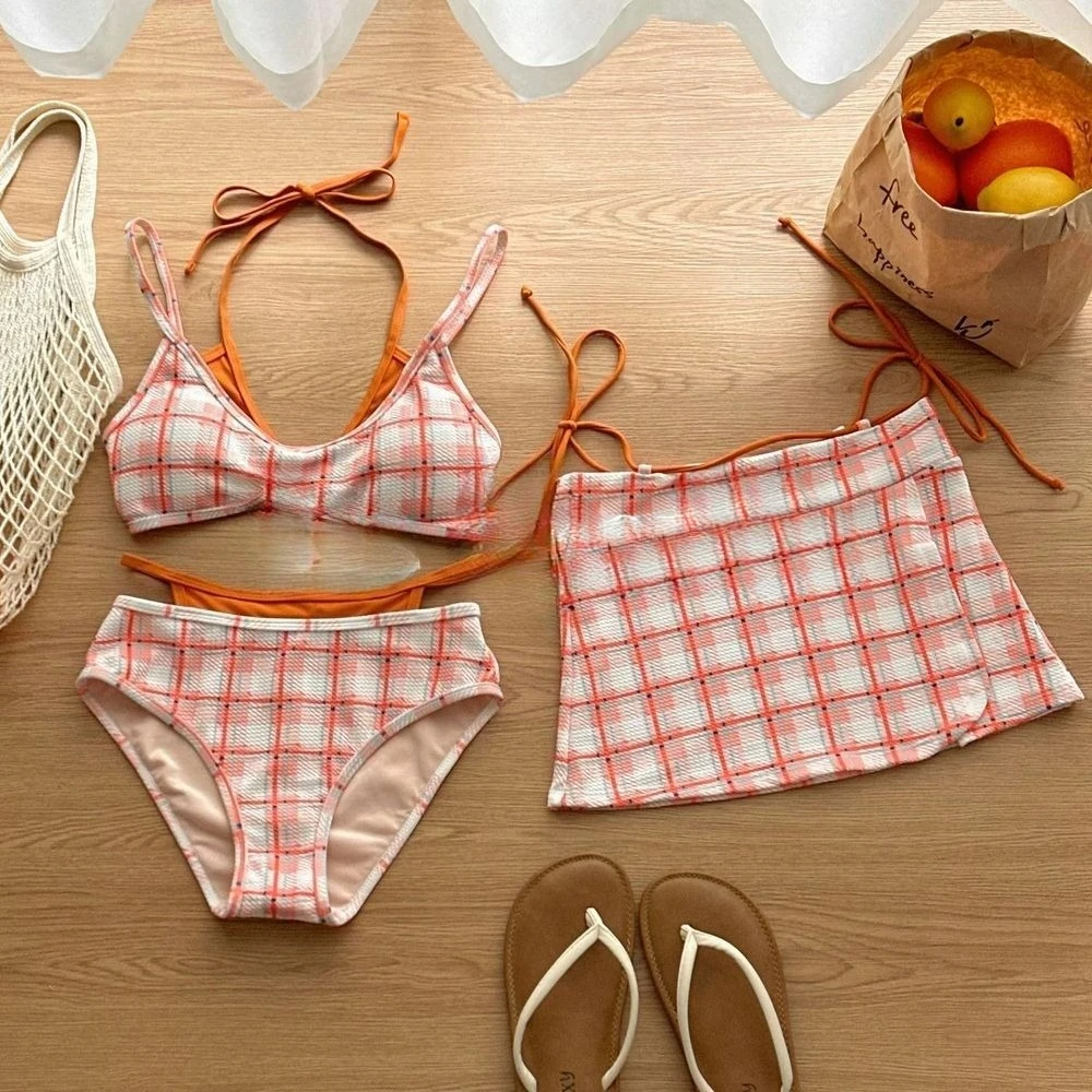 

[Sea Sparkle] Tyrande Ins Retro Check Stitching Split Swimsuit 3-piece Set Of Resort Spa Summer 2025 Beach Vacation Sweet Set
