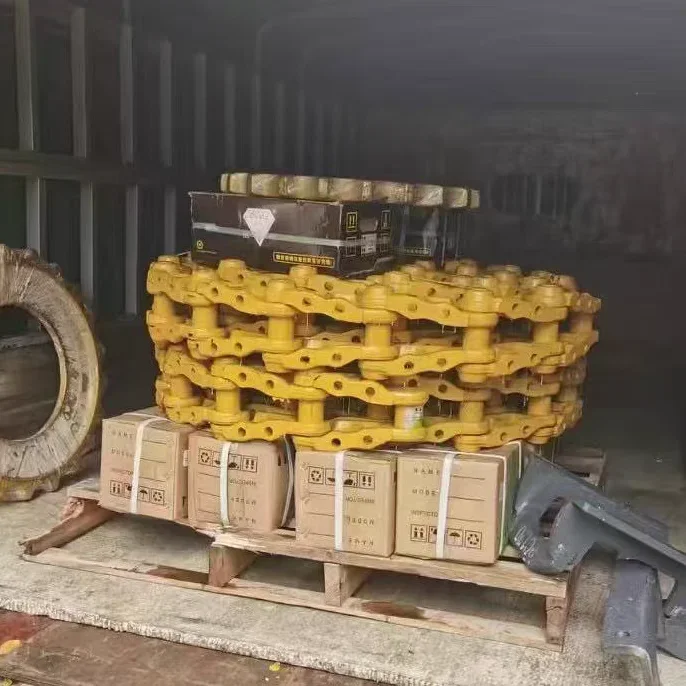 High Quality PC200-1/2/3/5/6/7/8 Track Chain Link Spare Parts for Komatsu Excavator Undercarriage Construction Machinery