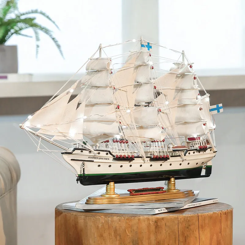 High-end sailing ornaments assembly smooth sailing model housewarming gift decorations