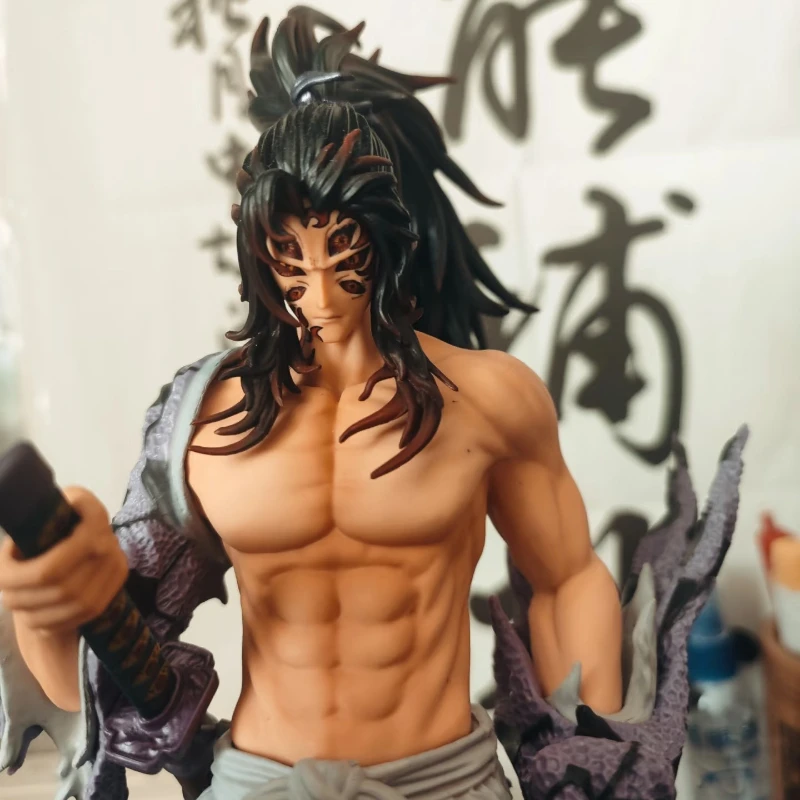 Kokushibo Demon Slayer Patung Figur Anime 32Cm PVC Model Figur Aksi Anime Koleksi Ornamen Hadiah Mainan Dekorasi Meja Tersedia