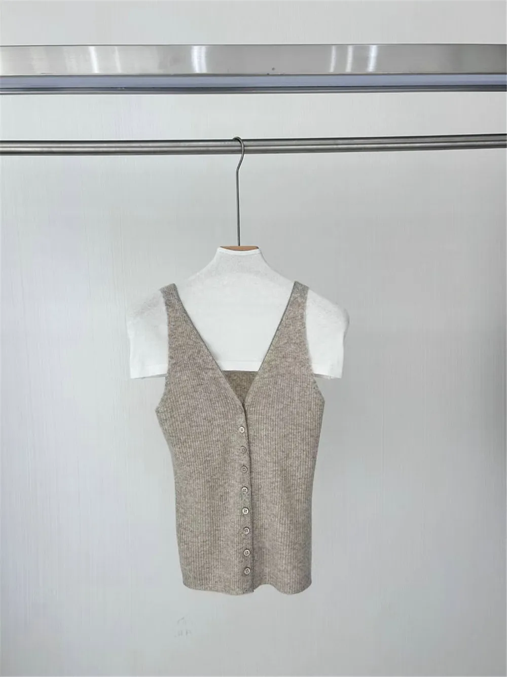 25 الخريف/الشتاء جودة عالية الخامس الرقبة الكشمير الثقيلة سلسلة من الخرز محبوك المرأة أسفل تانك #2