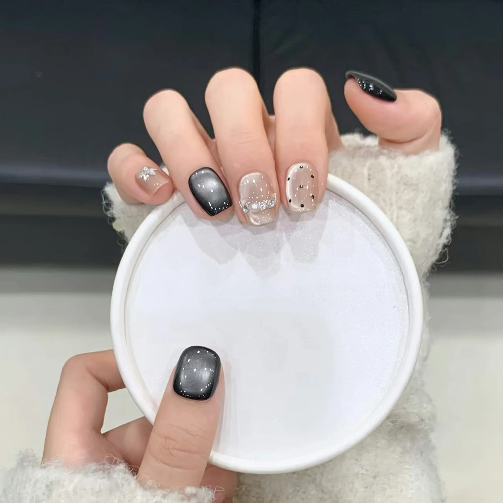 10 pièces presse à la main sur les ongles paillettes oeil de chat à pois strass conception mignon faux ongles portable ongles conseils Art pour les filles chaudes