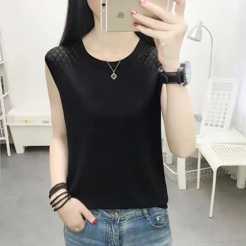 Spring Summer 2026 Women's Street Style Loose Knitted Base Shirt Hollow out Sleeveless Tank Top Slimming Effect Color Q486