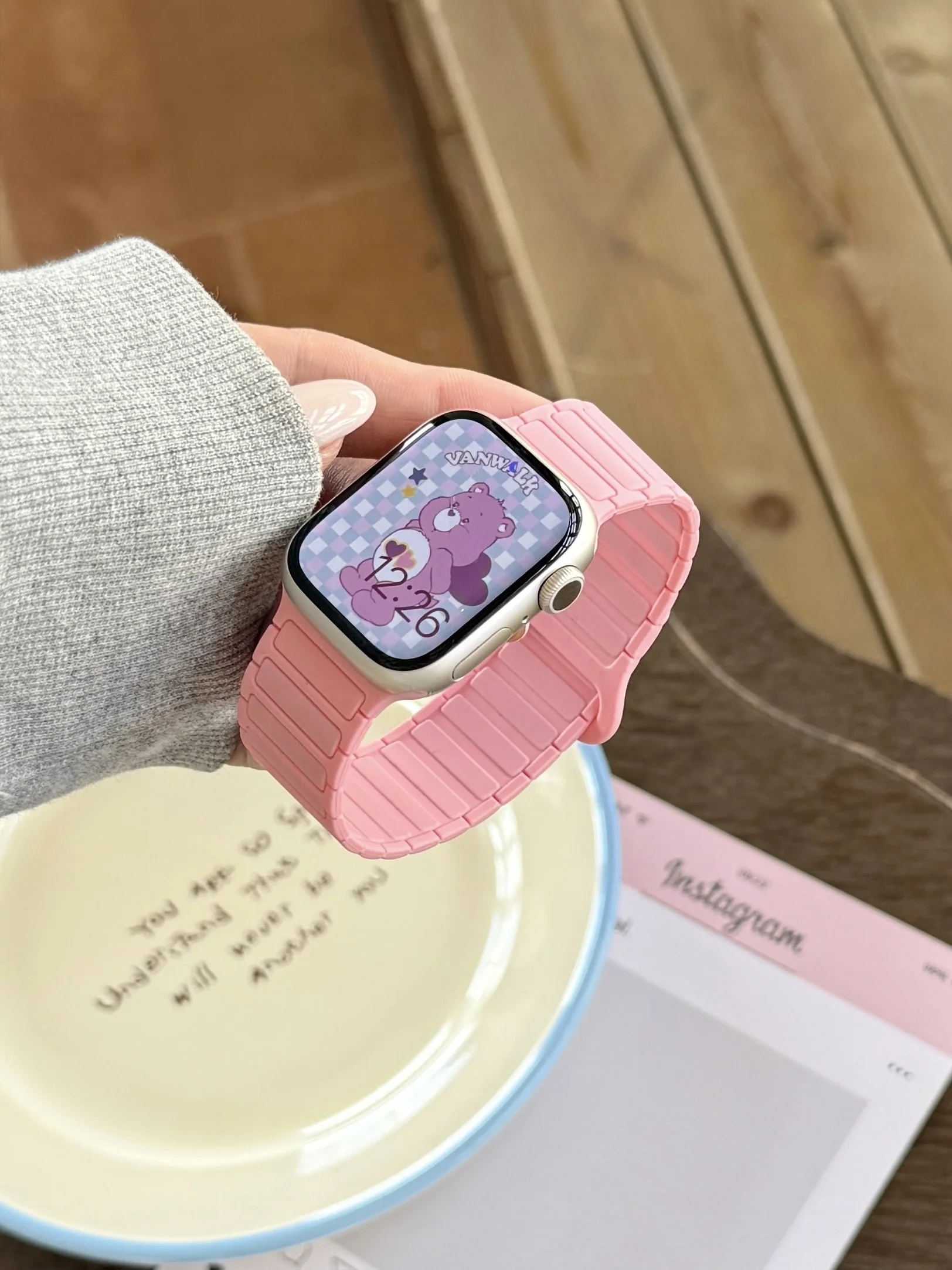 Магнитный ремешок Candy для Apple Watch S11 S10 SE 9 8 7 6 5 Силиконовый спортивный браслет для iWatch 42 мм 46 мм 41 45 мм 40 44 мм Ultra 49 мм