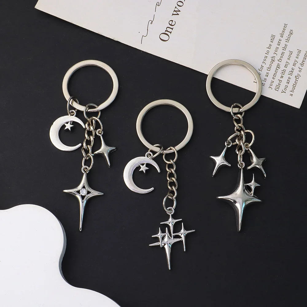 Llaveros Y2K de moda, llaveros de Metal con forma de estrella y Luna para mujeres y hombres, regalo de amistad, decoración de bolso, llaveros hechos a mano, joyería