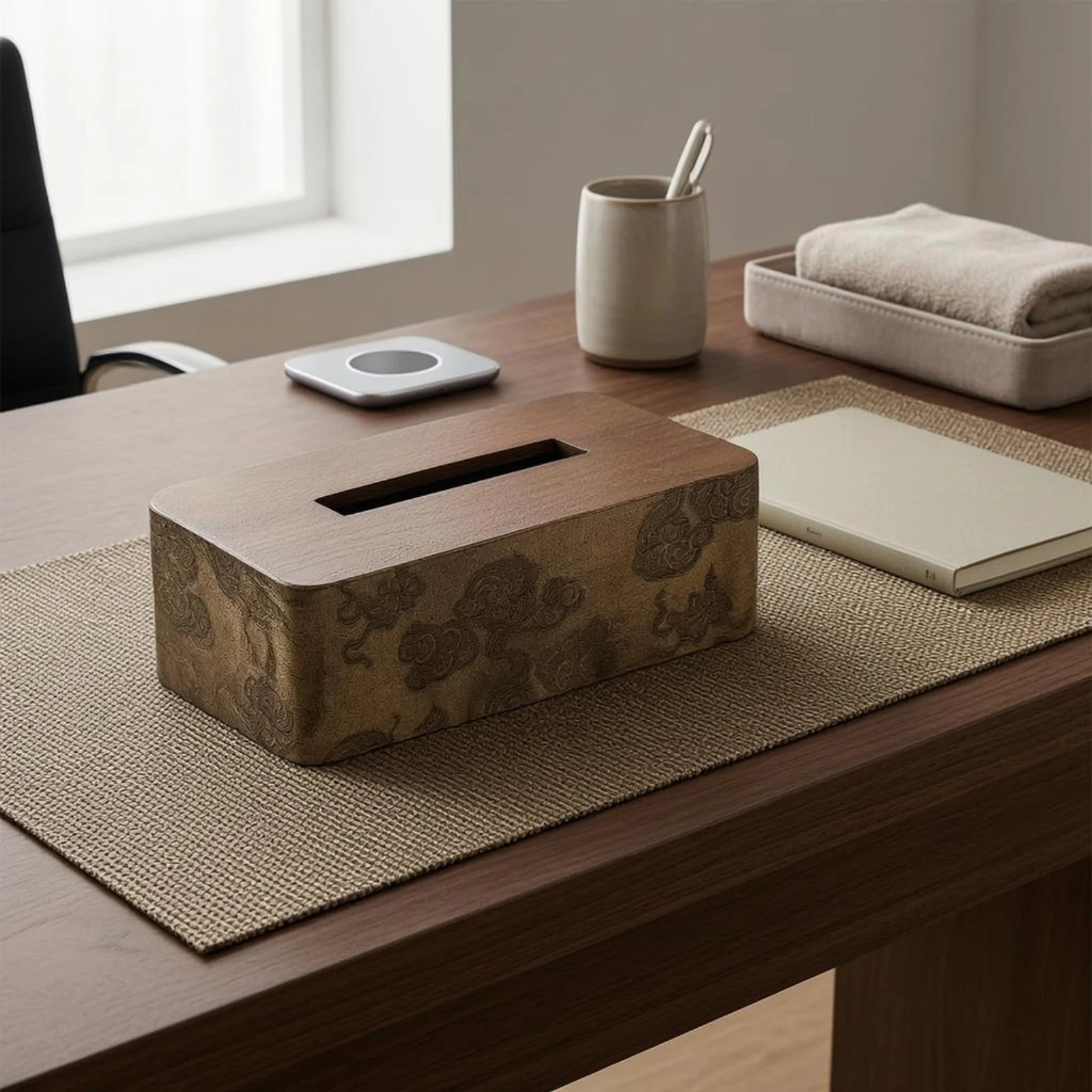 Cloud Pattern Tissue Box Modern Design Decorative Wood Tissue Box Desk Accessory Compact Home Decor Cute