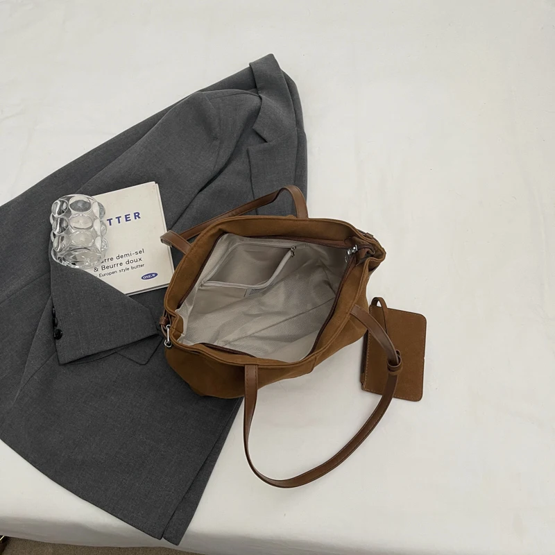 حقائب من جلد الغزال للنساء حقيبة كبيرة من جلد الغزال حقيبة عمل ركاب ريترو فو الجلد المدبوغ حقيبة يد خمر حقيبة نسائية حقائب كتف الخريف 2024 #4