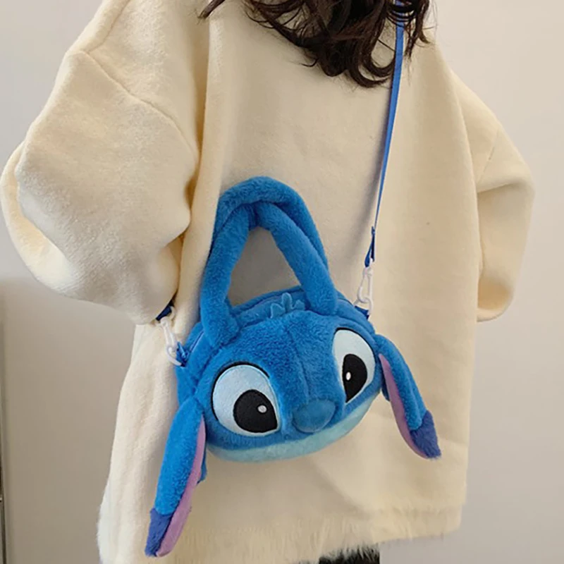 Disney Stitch Plush Messenger กระเป๋าการ์ตูนผู้หญิงแฟชั่นไหล่กระเป๋าน่ารักอะนิเมะสไตล์น่ารักตุ๊กตากระเป๋าถือของขวัญวันเกิด