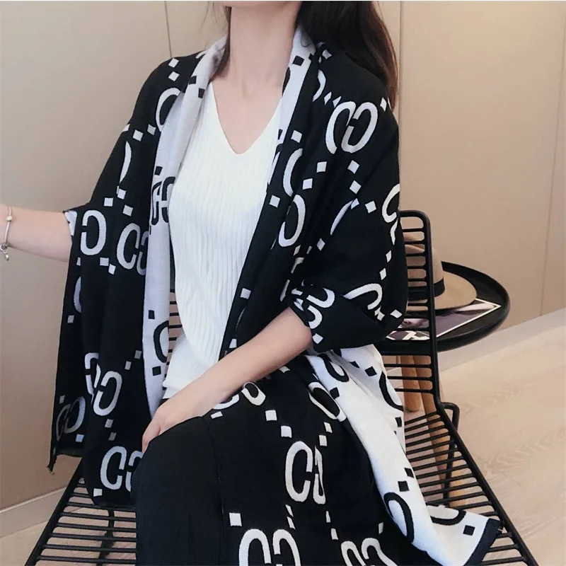 Sciarpa in cashmere CC con lettera double face da donna invernale nuova calda sciarpa scialle in lana versione coreana