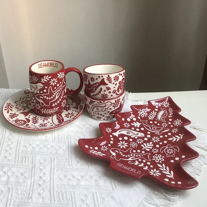 

Large Round Ceramic Plate with Embossed Christmas Tree, Perfect for Serving Desserts