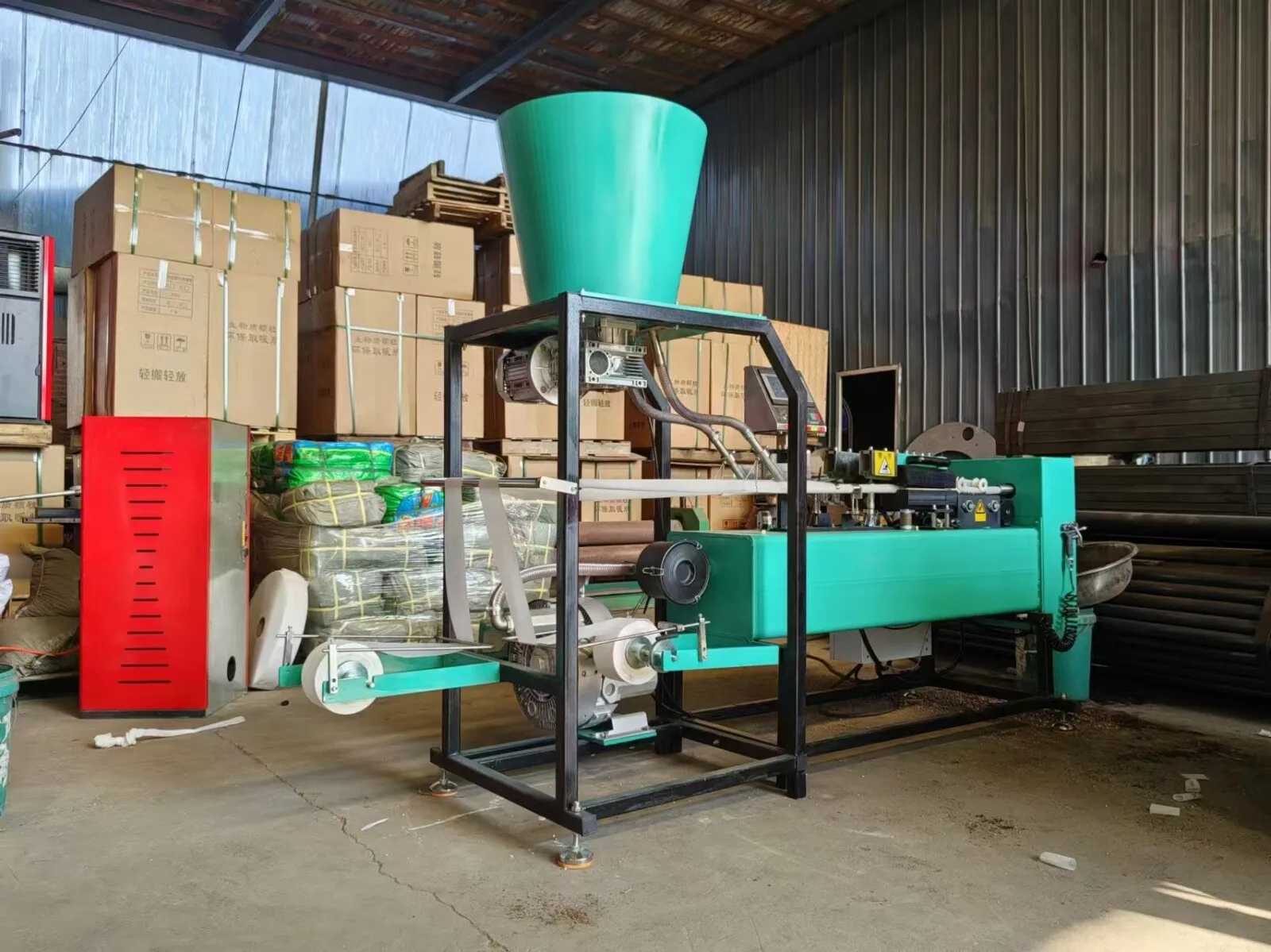Automatic Nonwoven Nutrient Block Molding Planting Bag Soil Filling Machine Automatic Counting Seedling Briquetting Machine