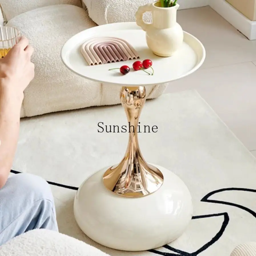 Light luxury European metal movable simple tray casual table corner small coffee table