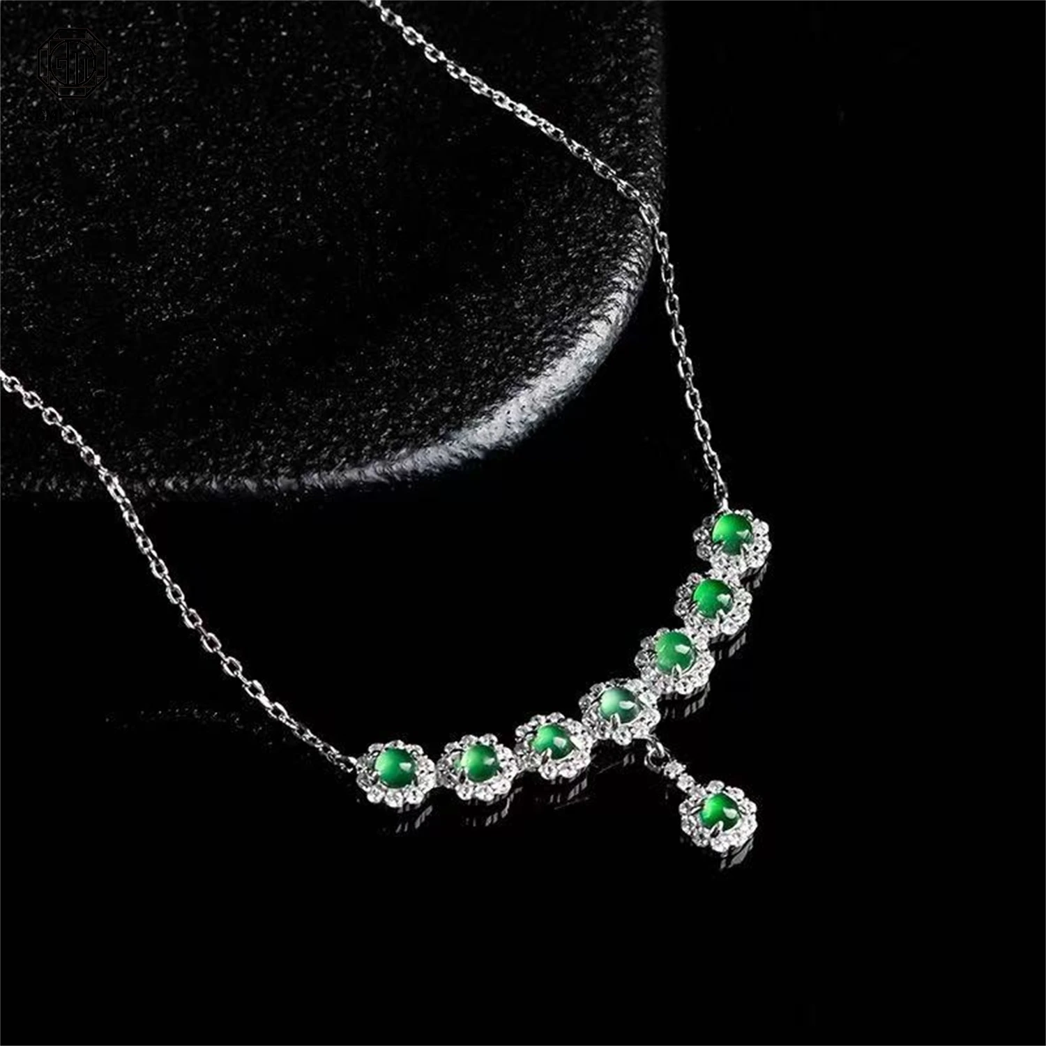 Natural Grade A Jadeite Yang Green Cabochon Pendant Ice Translucent Women Fashion Gemstone Necklace Exquisite Jewelry Gift