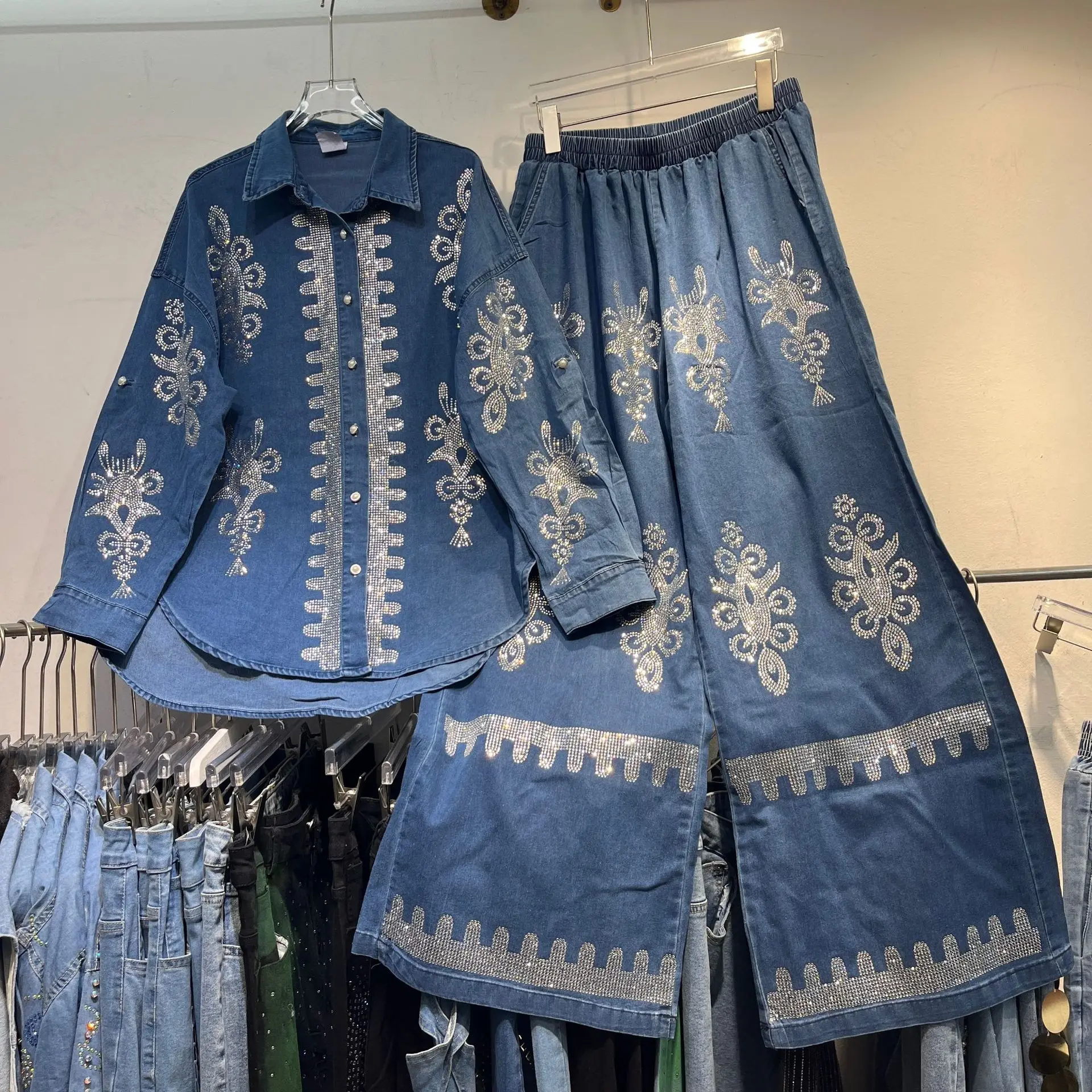 

Europe Fashion Women Two-piece Set New Autumn Golden Hot Drilling Denim Cardigans Coat + Elastic Waist Casual Wide Leg Pants