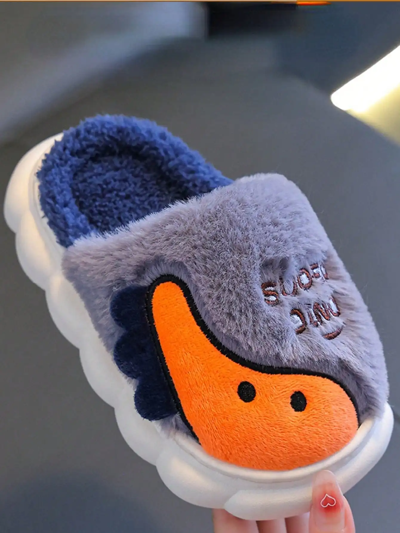 Boys' and girls' dinosaur warm, fleece and anti-slip thick-soled slippers