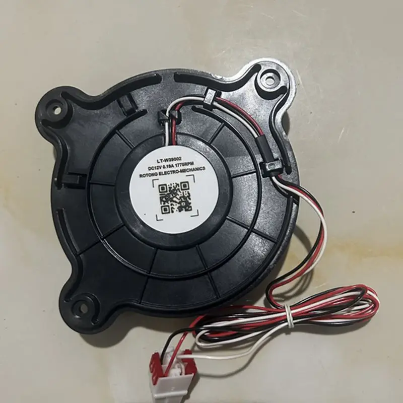 Suitable for Samsung refrigerator fan motor condensation fan hot air fan LT-W39002 DC12V 0.19A