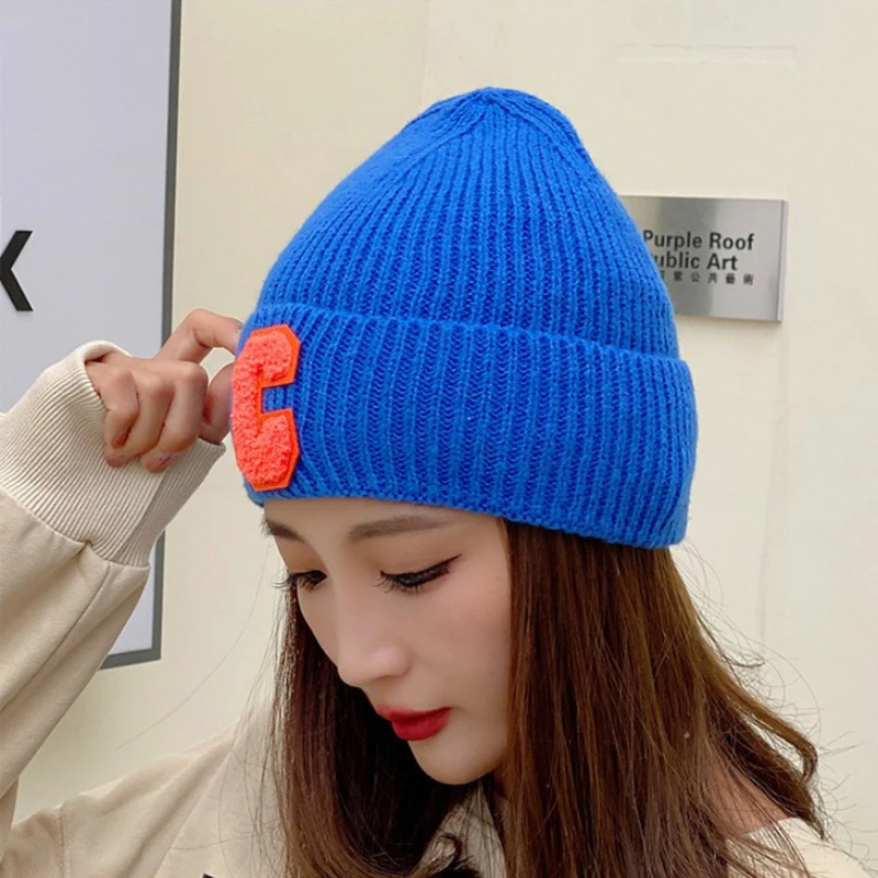 الكورية للجنسين الخريف الشتاء محبوك قبعة كبيرة C رسالة بسيطة قبعة قبعة نسخة Skullies Beanies لينة الهيب هوب قبعات بونيه عادية