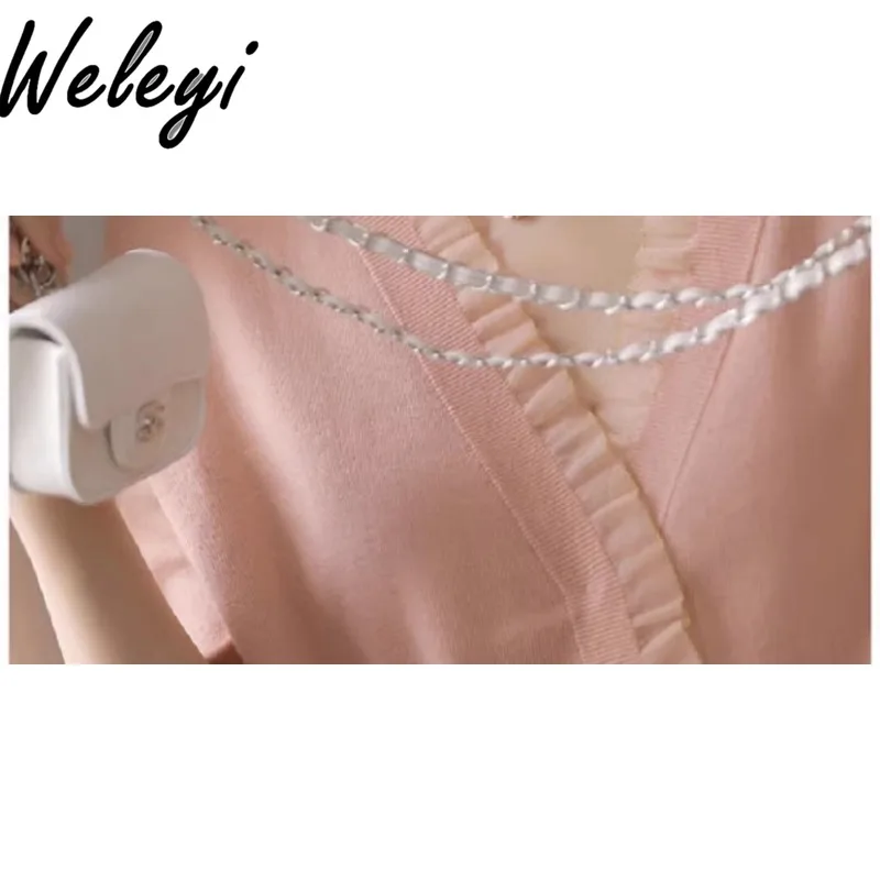 Beautiful Womens Knitted Sweater Autumn Elegant Short Long Sleeved V-neck Tops Cashmere Fungus Edge Splicing Bottoming Sweaters
