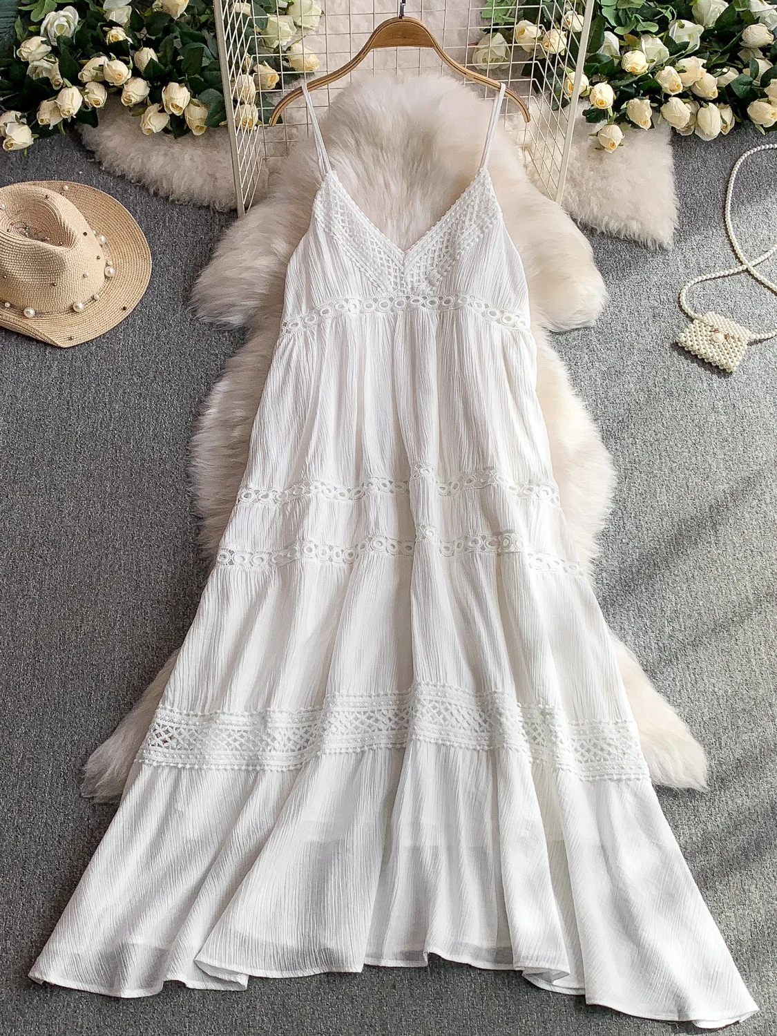 فستان نسائي طويل بتصميم بوهيمي مثير بظهر مكشوف وياقة على شكل V مع أشرطة، مزين بالدانتيل الأبيض، إصدار كوري مجوف على شكل حرف A #1