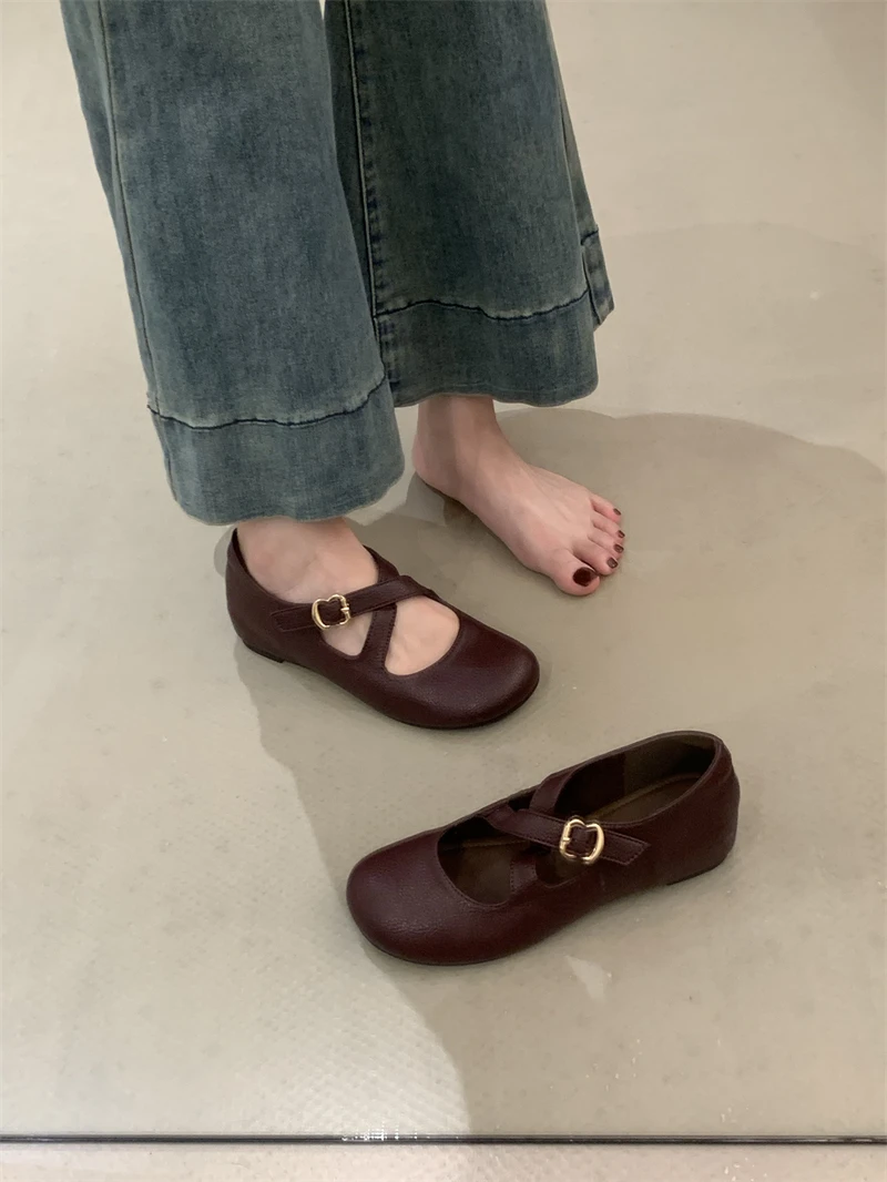 

2025 New style leather soft-soled Mary Jane single shoes for women, black strap flat shoes, ballet shoes