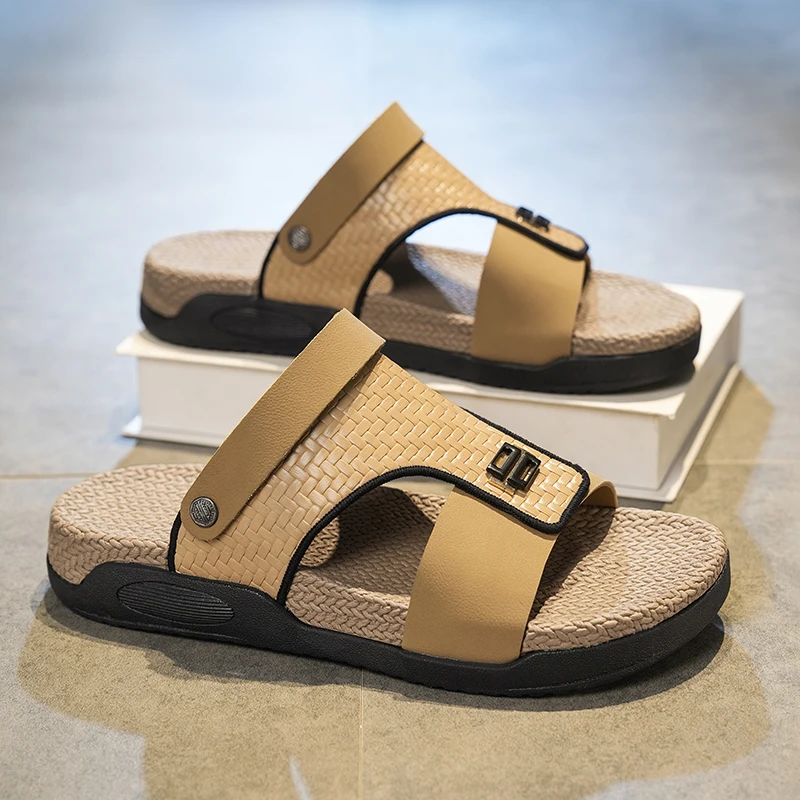 Men's soft-sole casual sandals summer anti-slip breathable light outdoor beach shoes fashion walking dual-purpose sports sandals