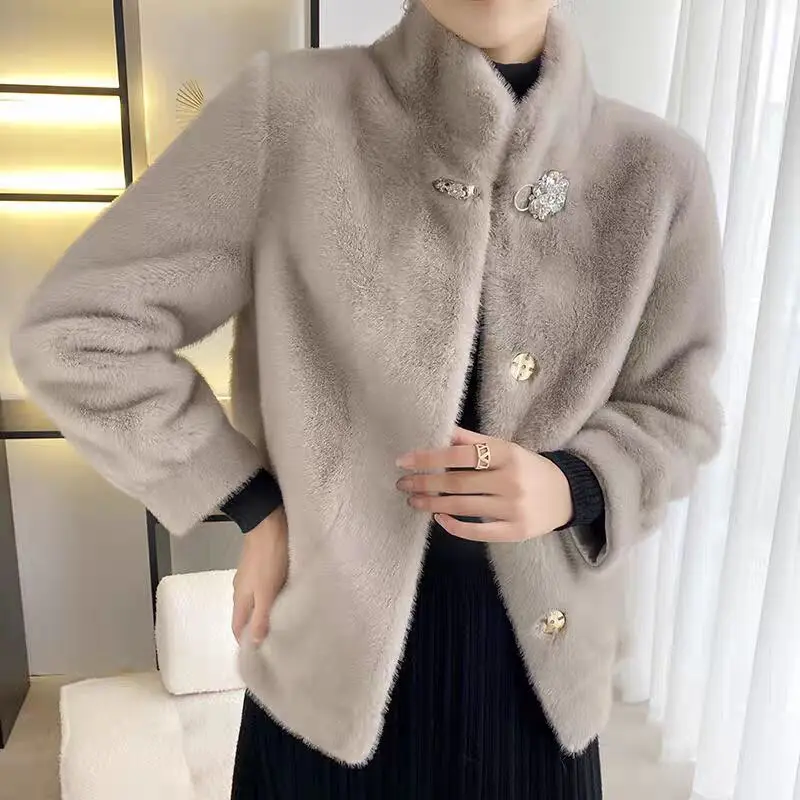 High-end Women Fur Coat Faux Mink Velvet Overcoat  Female Thickened Fur Integrated Warm Coats Femme Short Top Winter
