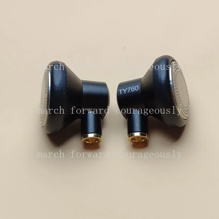DIY classic retro 500 earbud-style flat-head headphones mmcx plug-and-play replaceable cable HIFI equalizer metal ear tips