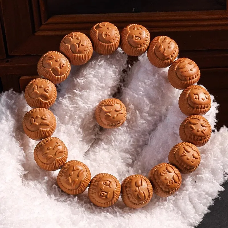Ins Viral Masterpiece Premium Carved Monkey Head Magic Labubu Single Circle Walnut Bracelet