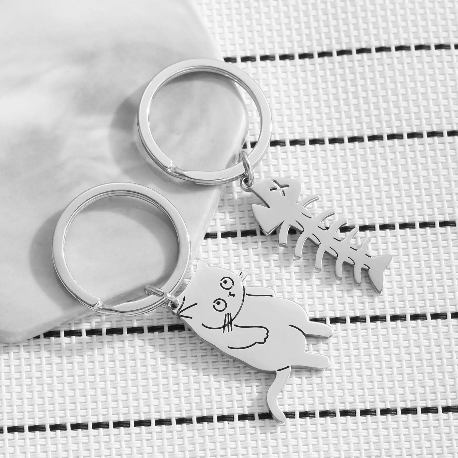 Stainless Steel Lovely Cat Fish Keychain Cartoon Cat Pendant Couple Lover Animal Matching Keyring Valentine's Day Gift Keychains