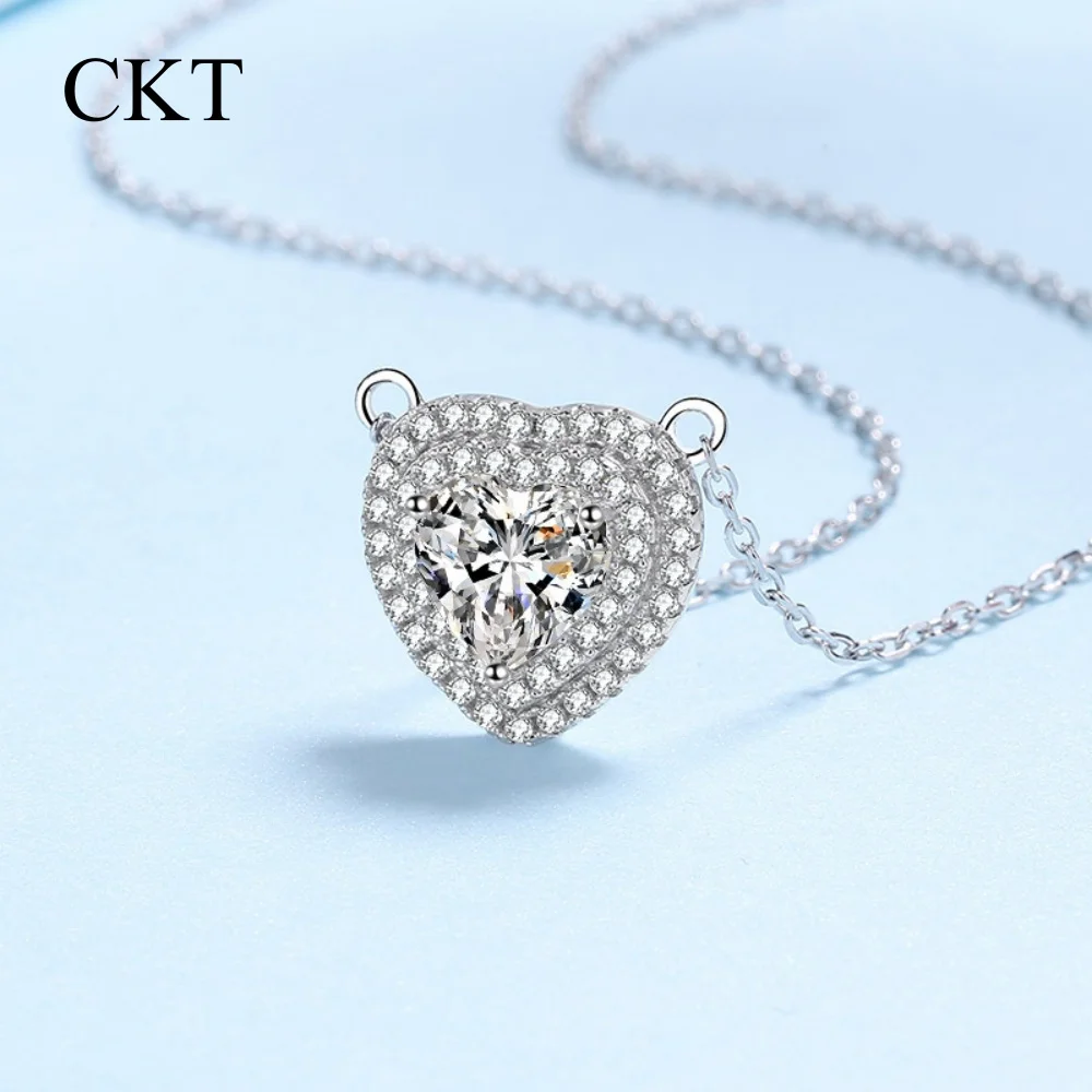 

CKT 18K Gold Pendant for Women Love 1CT Moissanite Clavicle Necklace, Pt950 Platinum Diamond, Compact Fine Jewelry Gift