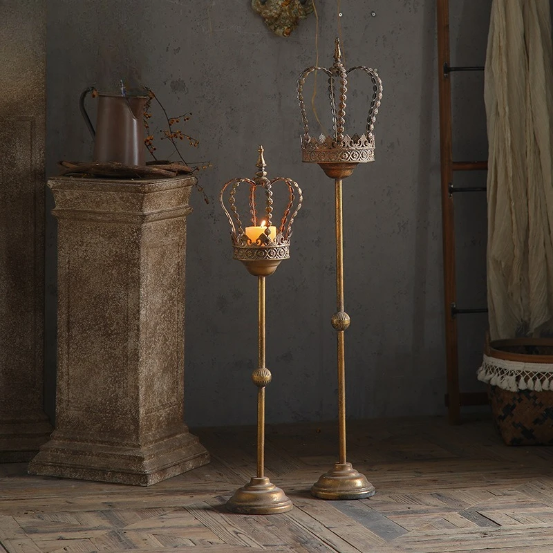 Retro court style floor-to-ceiling candlestick, age sense, old ornaments, decorations, personality and creativity