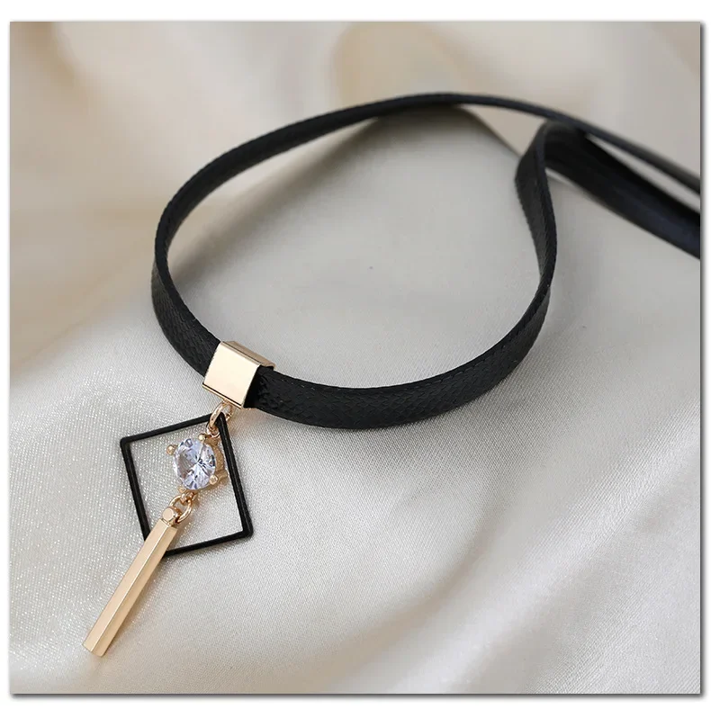 قلادة على شكل عظمة الترقوة بحبل أسود، قلادة زركونيا طويلة جديدة وأنيقة على شكل ألماس للنساء