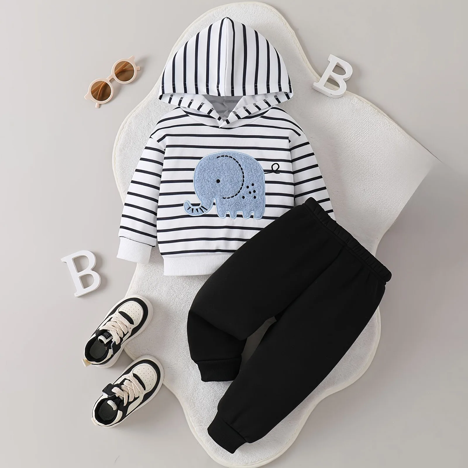 

Baby Boy Outfit Set Hooded Fleece Lined Patchwork Embroidered Elephant Long Sleeves Top Pants Set Soft Casual Two Piece Sets