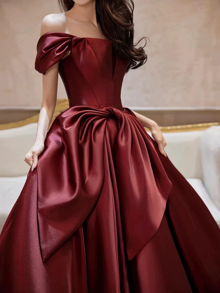 Gorgeous Wine Red Dresses Bow Stain Off the Shoulder Soft Premium Satin Princess Pleated Wedding Vintage Party Prom Host Gowns