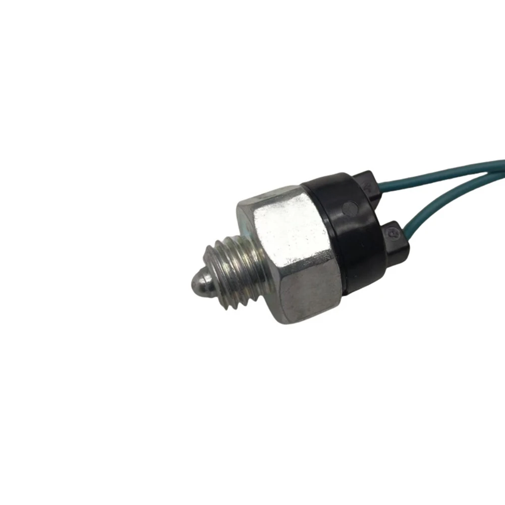 

Автомобильный переключатель заднего фонаря G5P1-17-640 для Mazda 3 2004-2013, для Mazda 5 2006-2010 2012-2015 для Mazda 6 2003-2013, замена