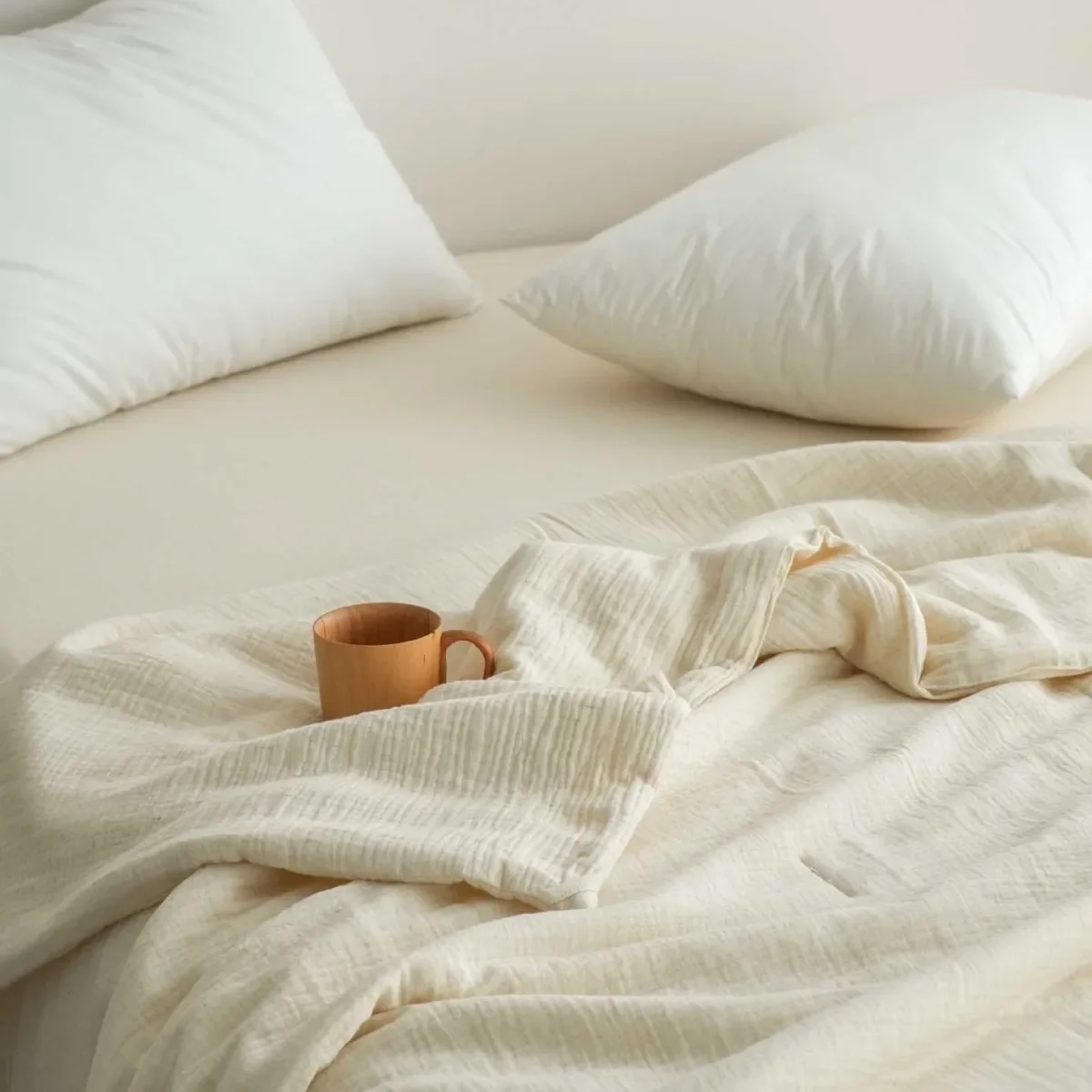 Japanese Quilts Cotton Linen Gauze Comforter Polyester Fiber Filling Simple Cooling Blanket Solid Thin Double Bed Quilts