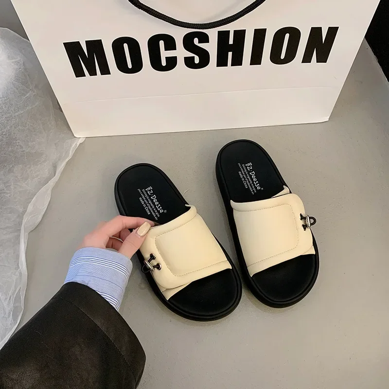 

Step on The Sense of Thick Soled Slippers Female Summer Wear 2025 New Non-smelly Foot Flip-flops Seaside Beach Home Sandals
