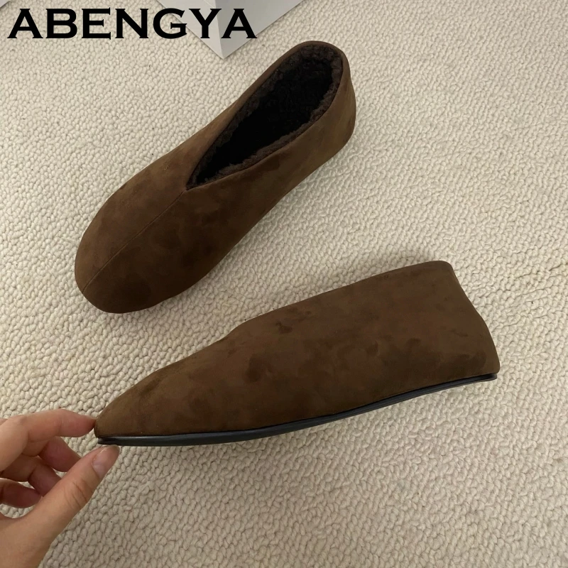Hot Sale Wool Flat Loafers Shoes Women Round Toe Leather Slip On Plush Flat Shoes Winter Comfort Warm Fur Boots Zapatos Mujer