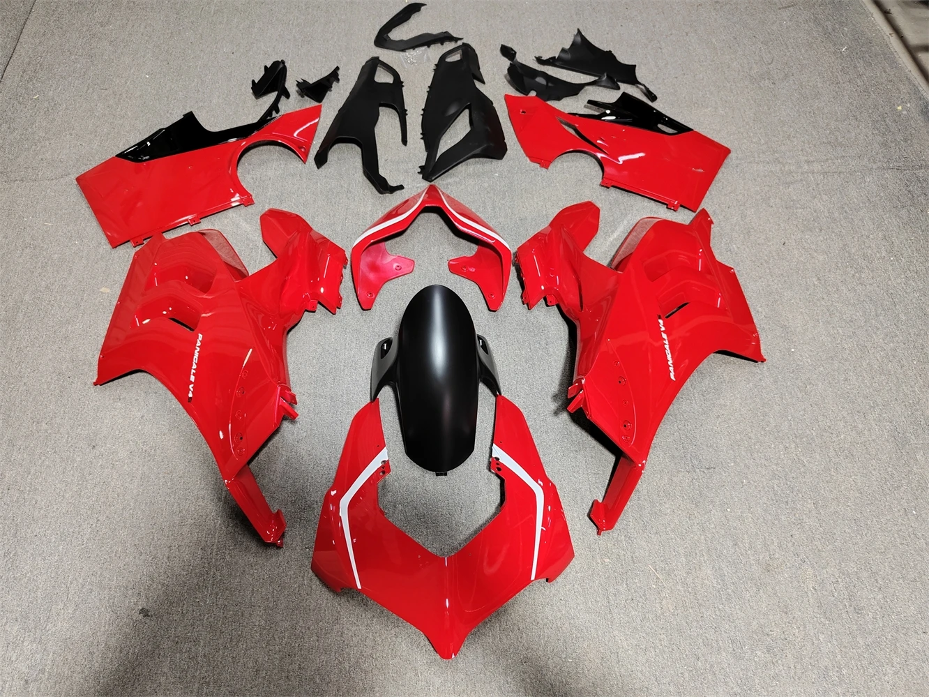 For Panigale v4 v4s fairing kit 2018 2019 2020 2021 2022 high quality ABS injection body kit red