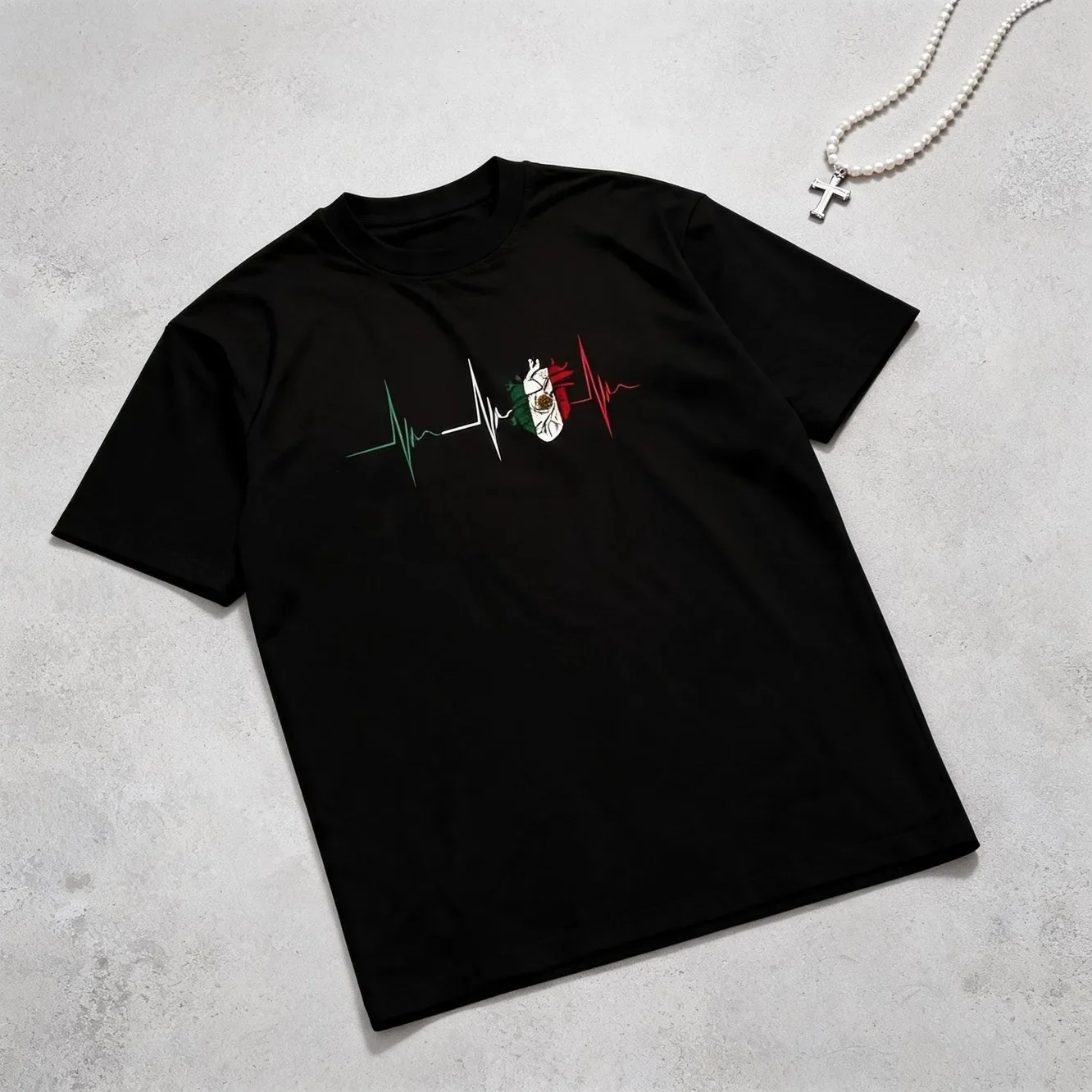 Mens Clothes Heartbeat Flag Heart Print Black TShirt, Unisex Casual Crew Neck Tshirt, Plus Size Men's Clothing 5XL, Lightweight 220gsm Knit Fabric, Machine Washable, For Spring/Summer/Fall Independence Day/Labor Day/Thanksgiving Day